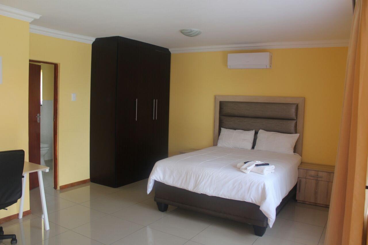 Mbopha Guest House Ulundi Экстерьер фото