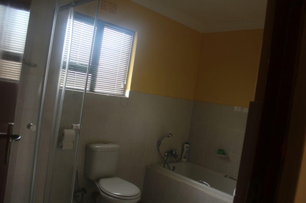 Mbopha Guest House Ulundi Экстерьер фото